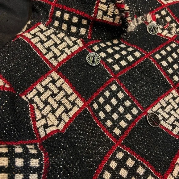 Chanel jacket - Picture 3 of 9